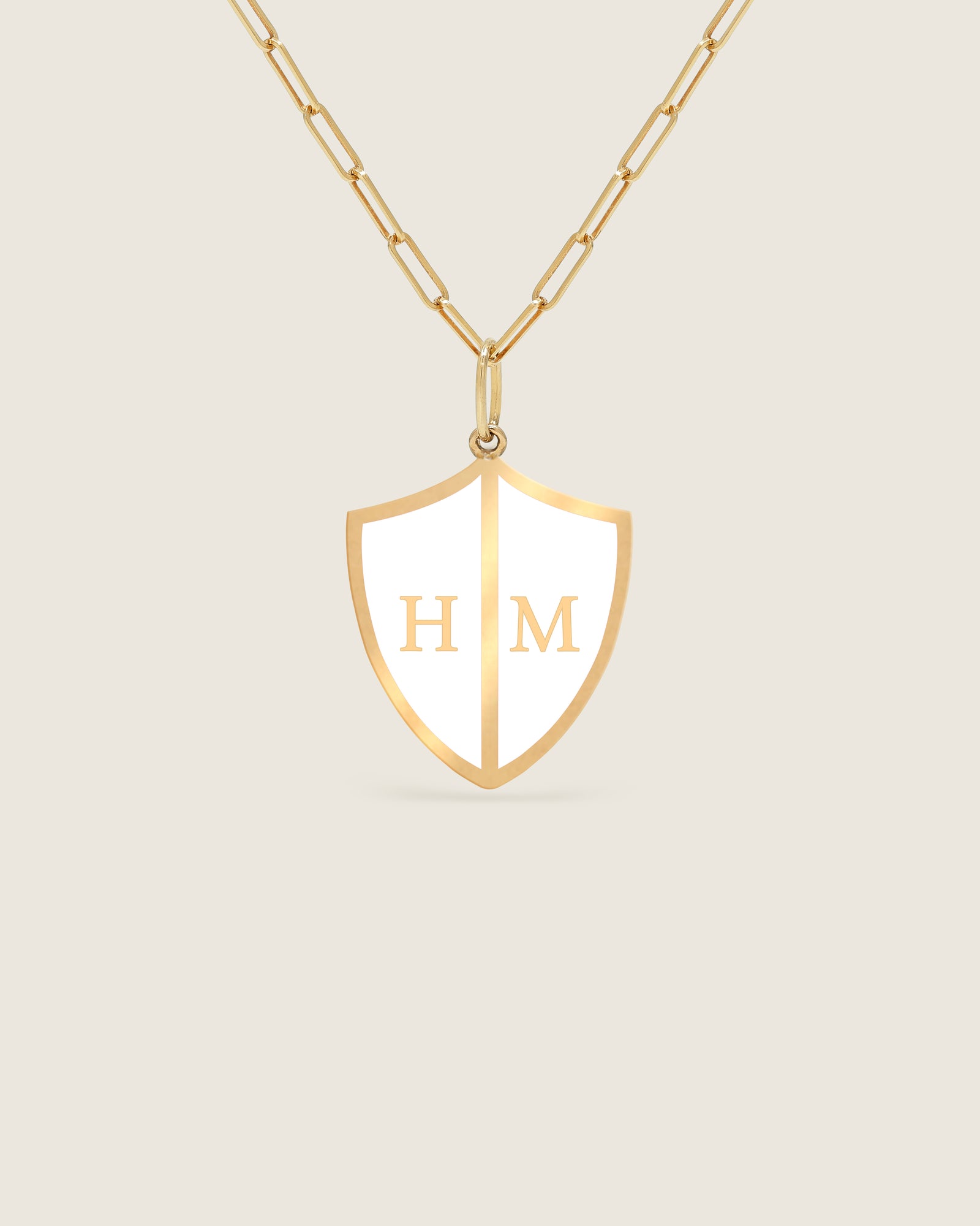 Bespoke Shield Pendant sans Diamonds