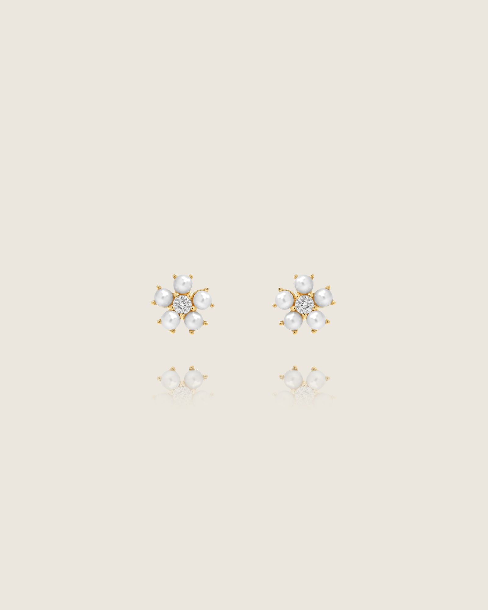 Floret Pearl Studs