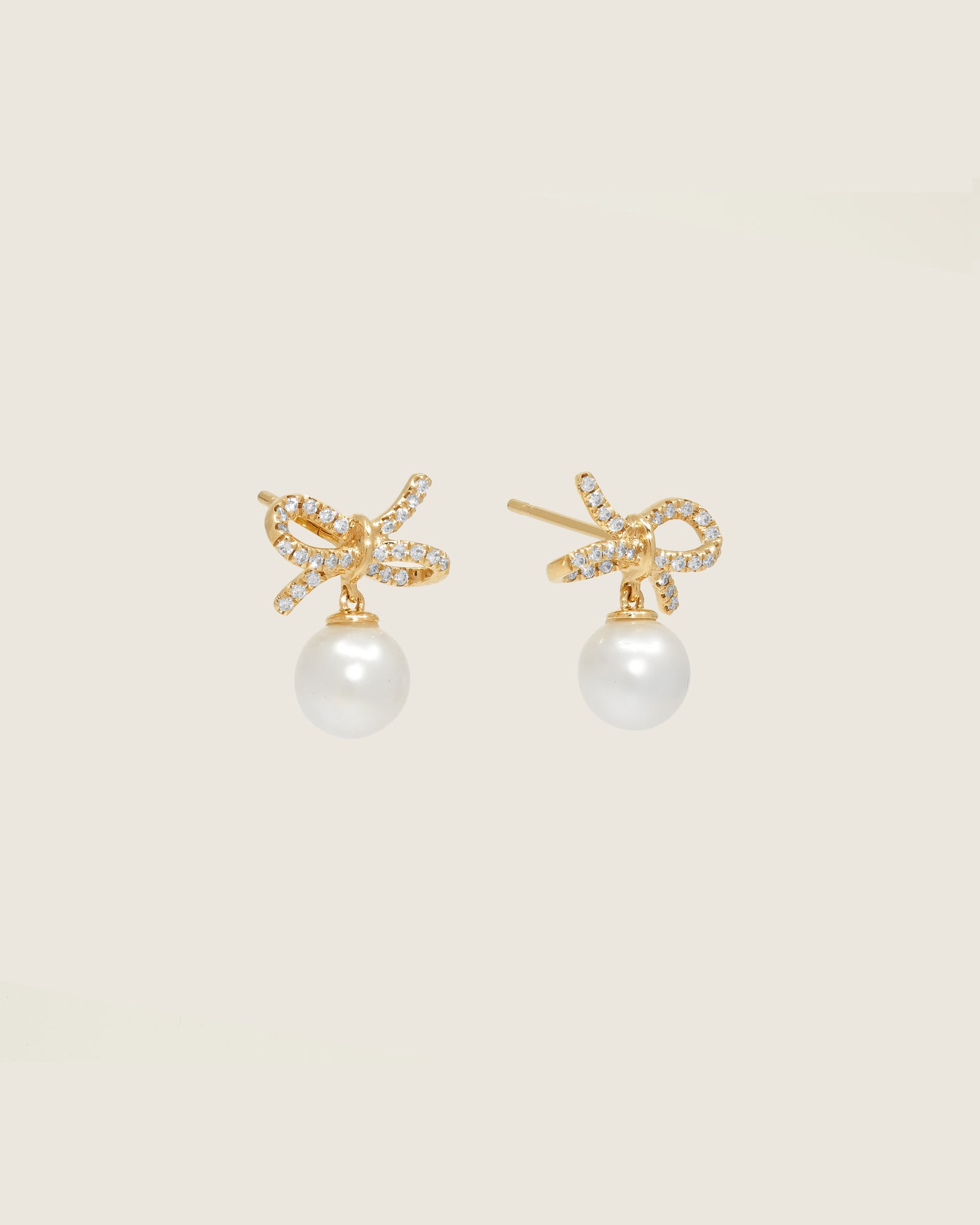 Bow & Pearl Drops